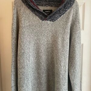 Rue21 Heather Gray V-Neck Sweater for Men